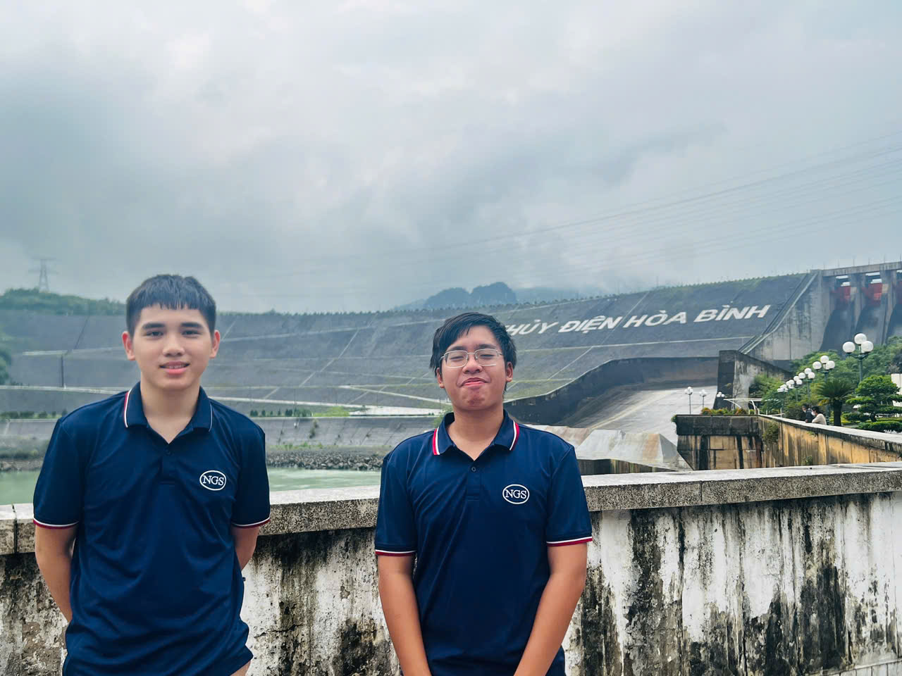 Khoảnh khắc khác trong chuyến ngoại khoá Thuỷ điện Hoà Bình 3